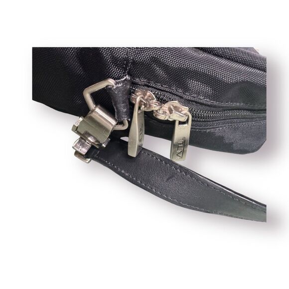 TUMI Black Ballistic Nylon & Leather Slim Satchel Padded 15" Laptop Shoulder Bag - Picture 5 of 8